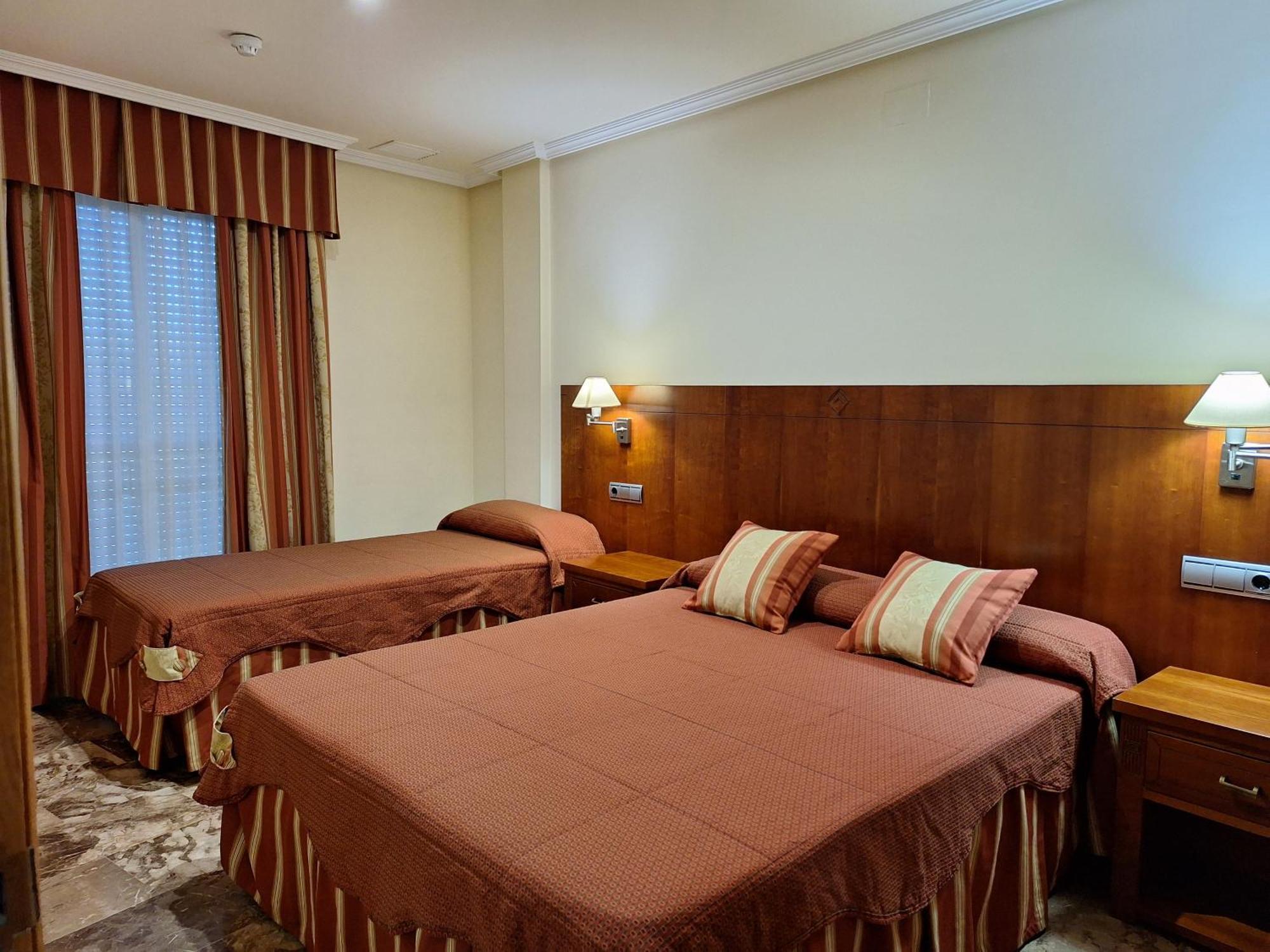 Live Apartment *