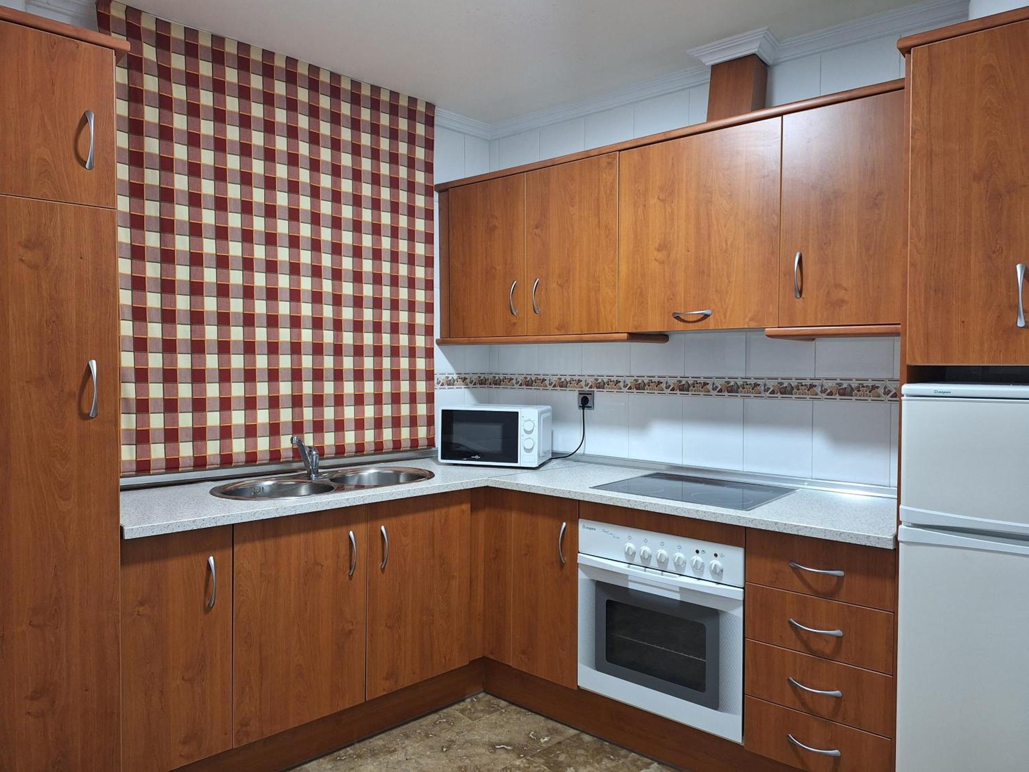 Live Apartment *